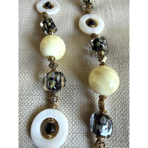 Vintage Mother of Pearl & Glass Beaded Necklace | Gold Tone Accents - Picture 3 of 5